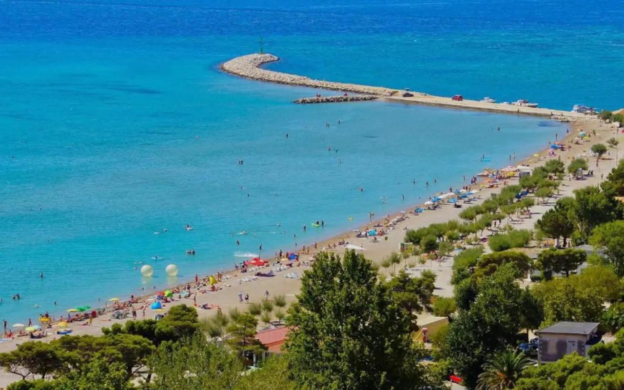 Center Apartment Pia Omiš Dış mekan fotoğraf