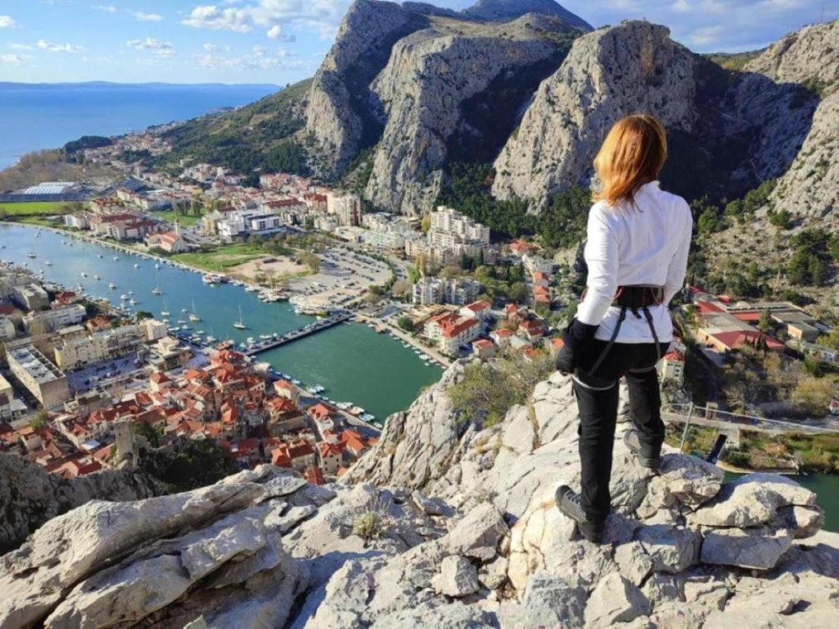 Center Apartment Pia Omiš Dış mekan fotoğraf