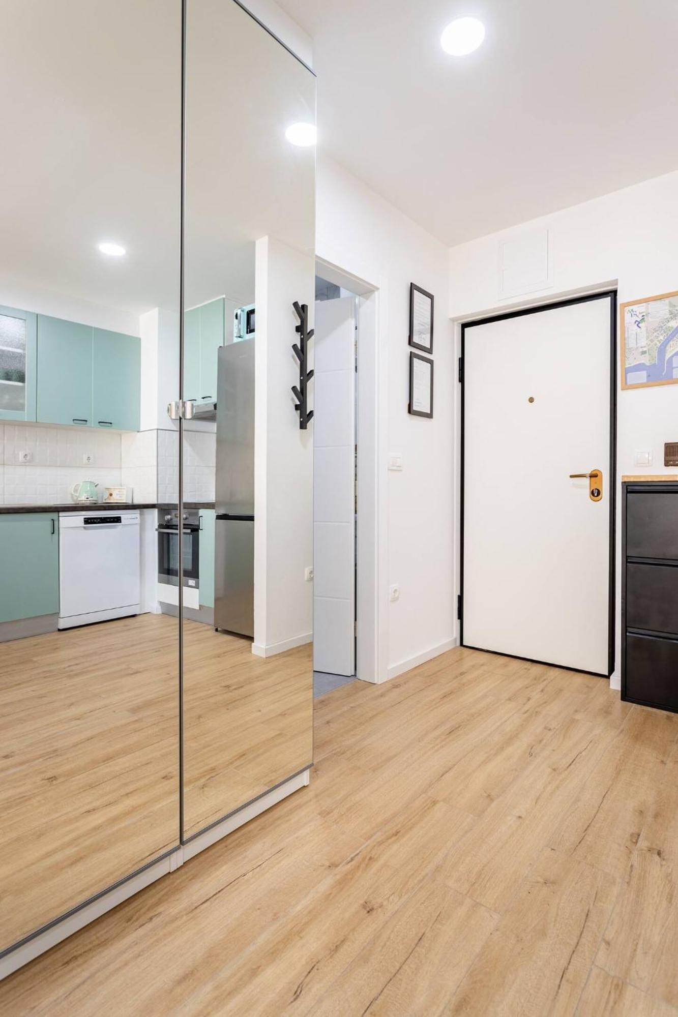 Center Apartment Pia Omiš Dış mekan fotoğraf